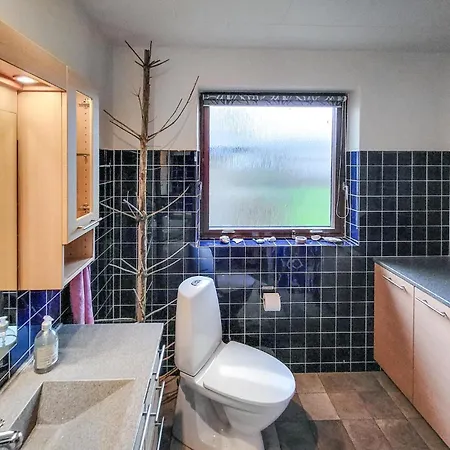 Сasa de vacaciones 4 Bedroom Pet Friendly In *