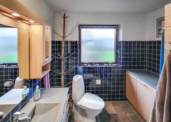 펜션 4 Bedroom Pet Friendly In *
